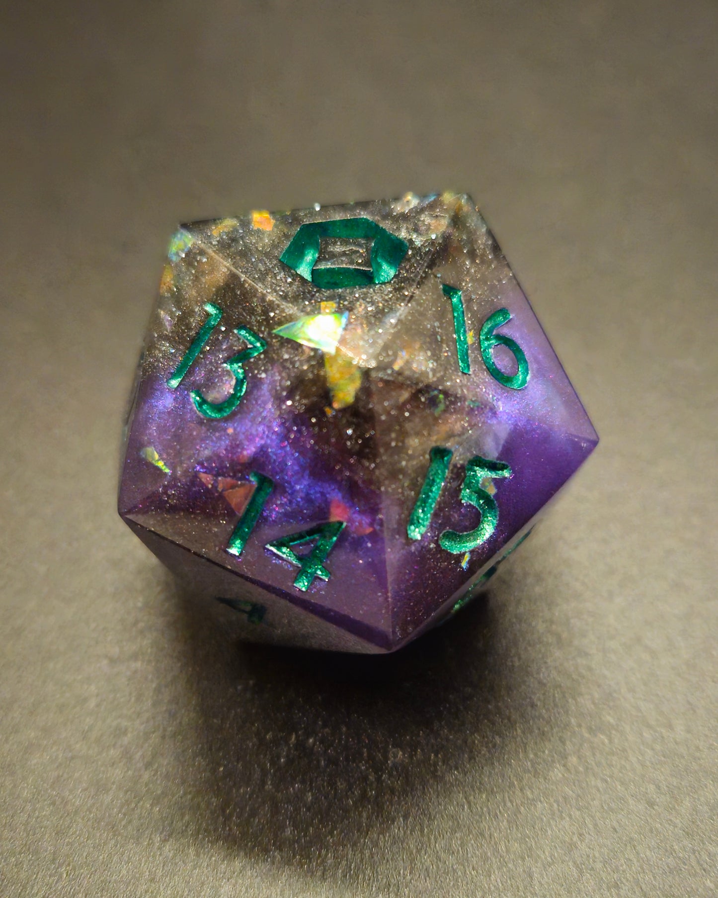 Signature Chunky Spindown D20