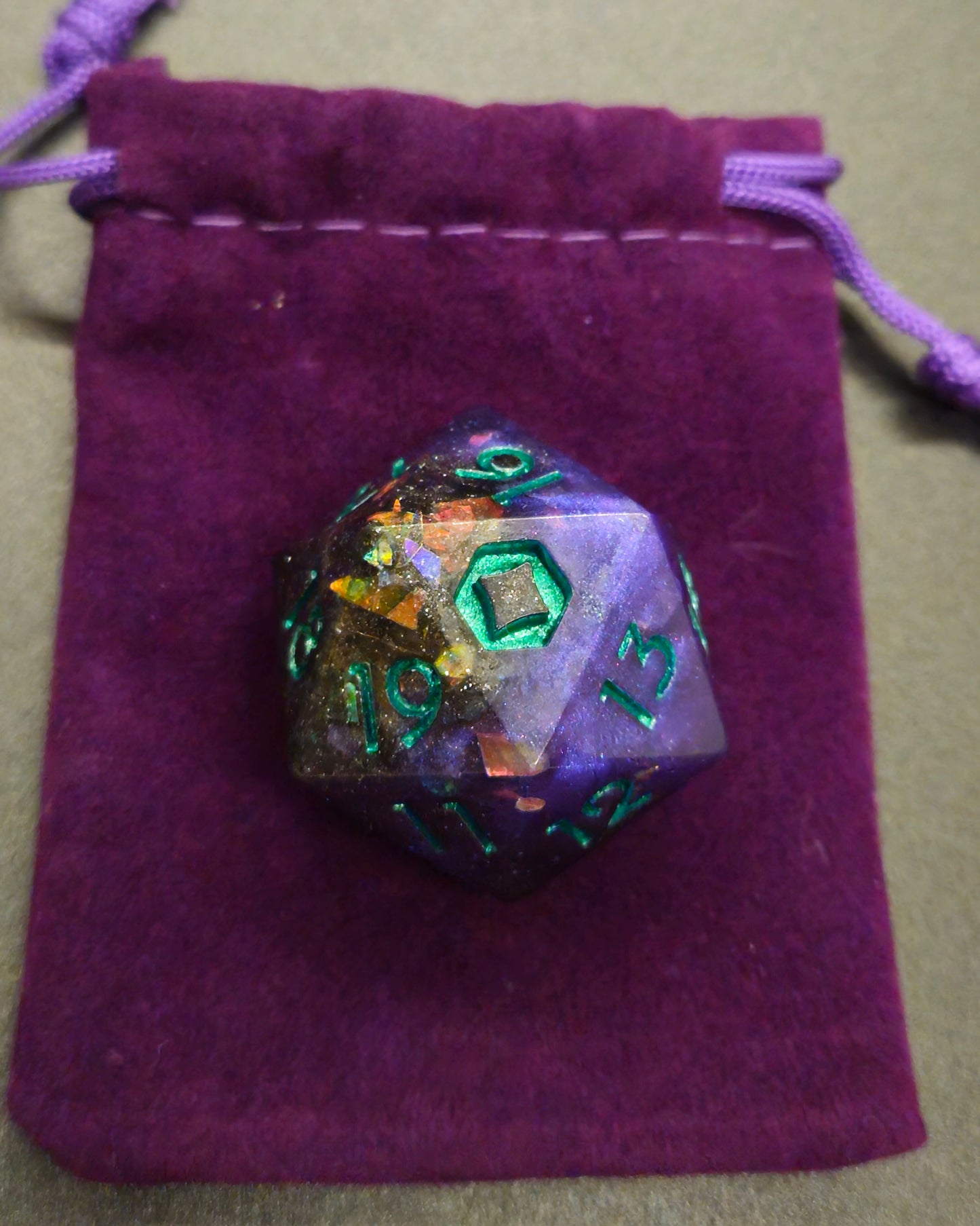 Signature Chunky Spindown D20
